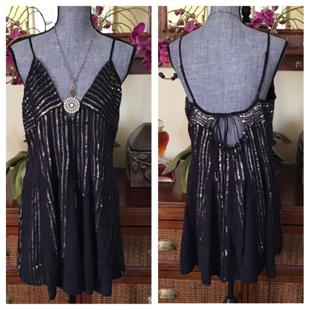 Free People Here She Is Embellished MinI.  NWT. - Picture 4 of 8